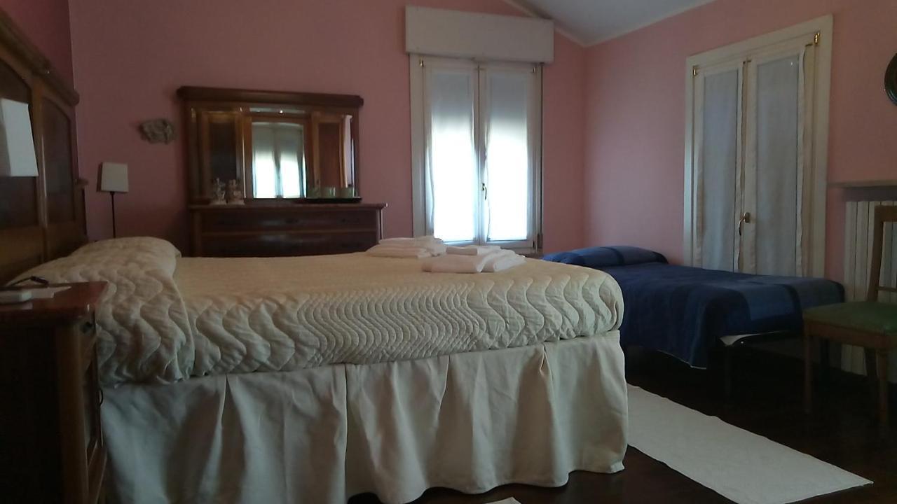 Corte Posta B&B - Parcheggio E Bagno In Camera 만토바 외부 사진