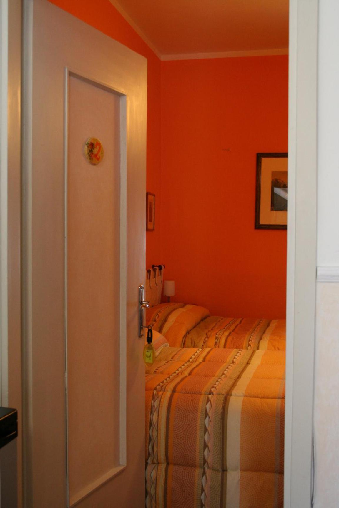 Corte Posta B&B - Parcheggio E Bagno In Camera 만토바 외부 사진